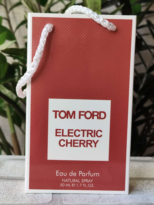 Парфюм унисекс, аромат в стиле Tom Ford Electric Cherry, В СУМОЧКЕ (50 мл)